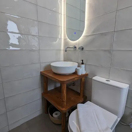 The Botanist بيت ضيافة 3*