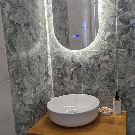 بيت ضيافة The Botanist سكوبيلوس تاون