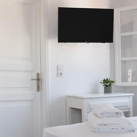 The Botanist بيت ضيافة